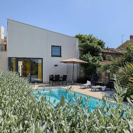 Mit Privatpool Fuer 6 Personen Ca 300 Qm In Pula, Istrien Istrische Riviera * Pula